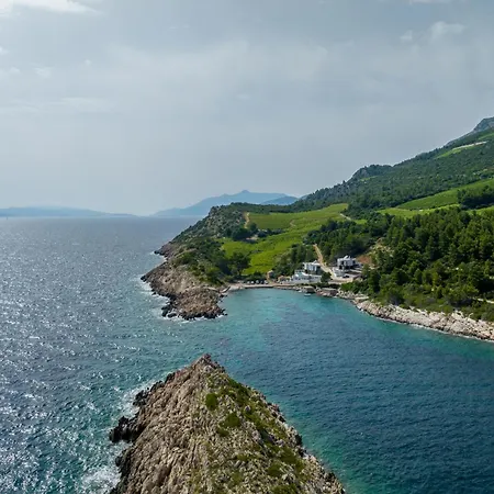 Modern Mare At Sea In Peljesac * Trstenik (Dubrovnik-Neretva)