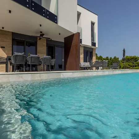 Modern Mare At Sea In Peljesac Villa