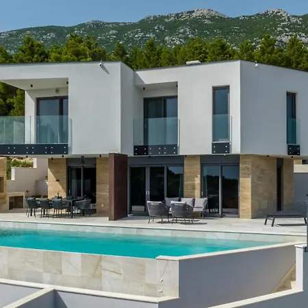 Modern Mare At Sea In Peljesac Villa