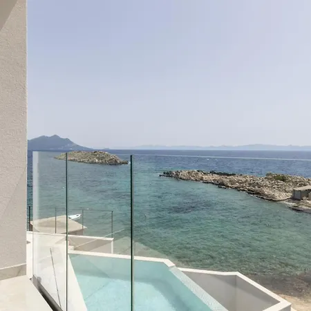 Modern Mare At Sea In Peljesac Villa